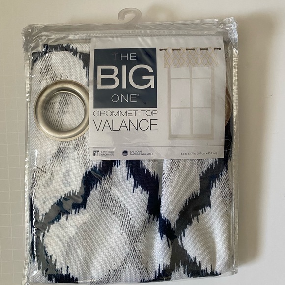 New The Big One Geometric Decorative Window Valance Navy & Gray 17” x 54” - Picture 7 of 8